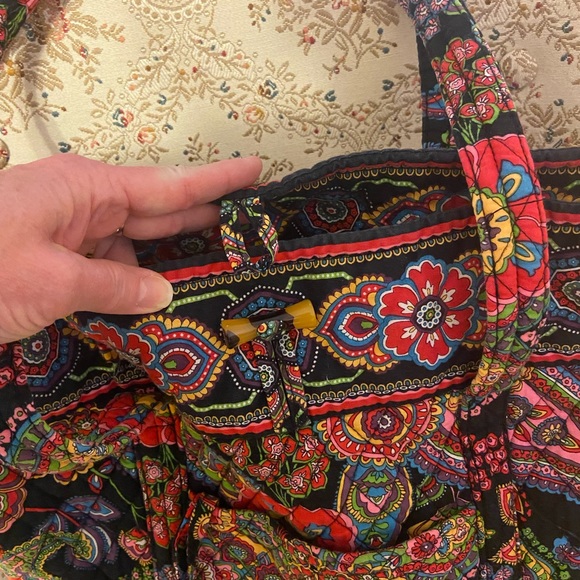 Vera Bradley Retired "Symphony in Hue" Large quilted Tote Bag - Picture 3 of 7